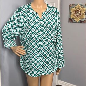Notations Woman Green, Black, & White Geo Print Blouse